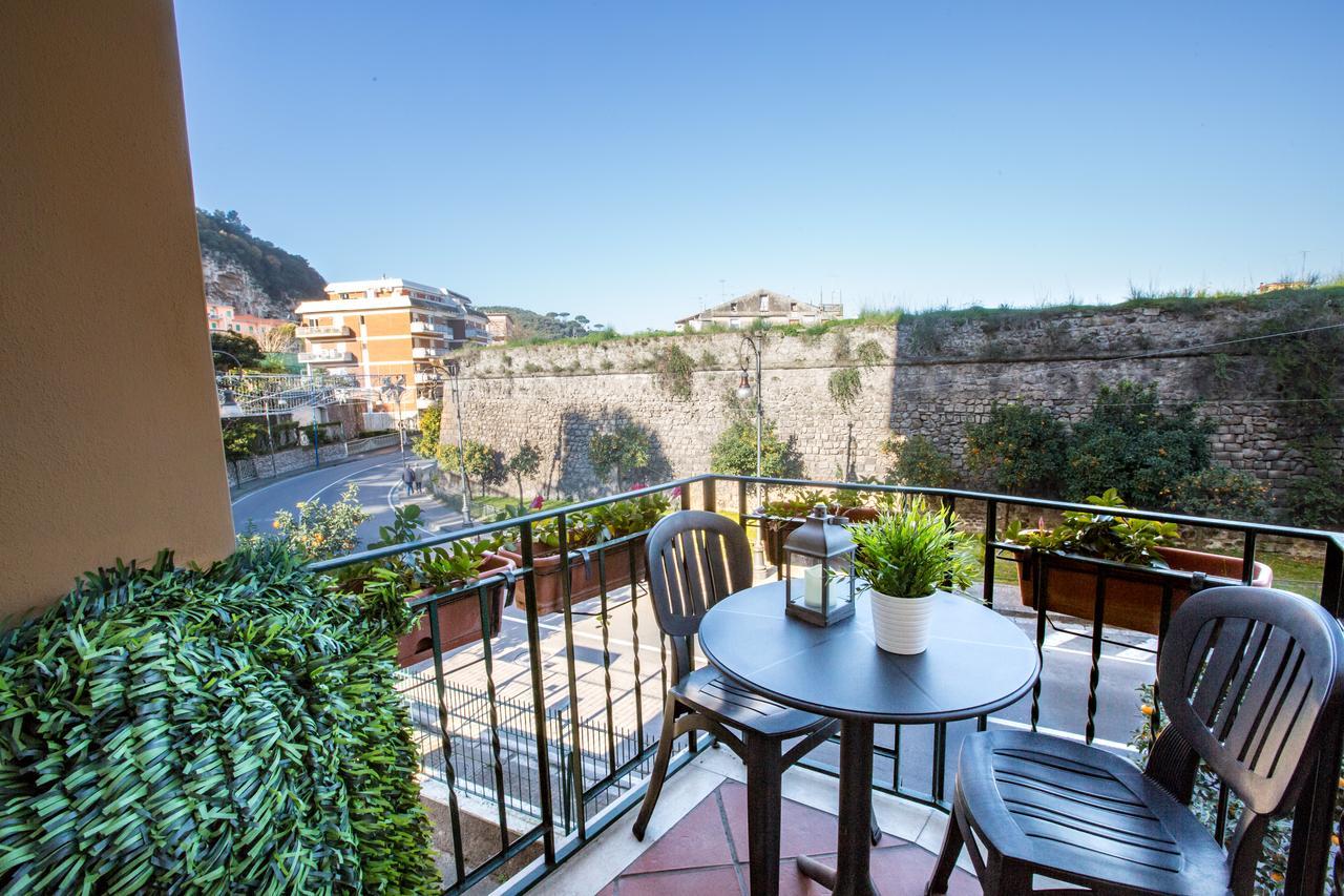 Готель Palazzo Aranci Sorrento Coast Екстер'єр фото